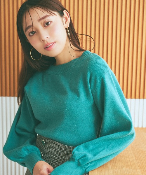 mysty woman（ミスティウーマン）の「ラメボートネックニット 968226（ニット/セーター・レディース・ブラック/オレンジ/オフホワイト/グリーン/モカ・FREE）」の4枚目の写真