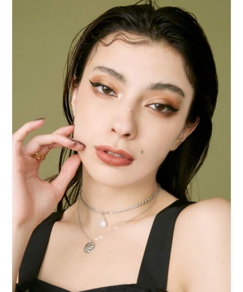 EVRIS（エヴリス）の「SHELL MOTIF 2連ネックレス（ネックレス・レディース・ゴールド/シルバー・FREE）」の3枚目の写真