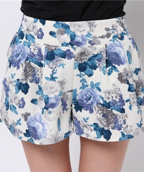 OUTLET（アウトレット）の「【DaTuRa】リゾートフラワーショートパンツ（その他パンツ・レディース・ホワイト・FREE）」の5枚目の写真