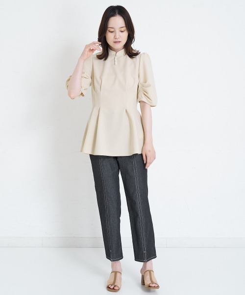 A de a.v.v(アードアー・ヴェ・ヴェ)の「ウエストマークドレープスリーブブラウス(シャツ/ブラウス・レディース・アイボリー/ブラック/ベージュ・SMALL/MEDIUM/フリ-)」の8枚目の写真