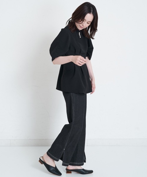 A de a.v.v(アードアー・ヴェ・ヴェ)の「ウエストマークドレープスリーブブラウス(シャツ/ブラウス・レディース・アイボリー/ブラック/ベージュ・SMALL/MEDIUM/フリ-)」の12枚目の写真