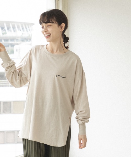 pairmanon（ペアマノン）の「【ママサイズ】 ビッグシルエット ラウンドヘム 長袖Tシャツ（Tシャツ/カットソー・レディース・パープル系その他/ブラウン系その他/ライトベージュ/ベージュ系その他/ブラック/ブラック系その他/ホワイト系その他/アイボリー・FREE）」の7枚目の写真