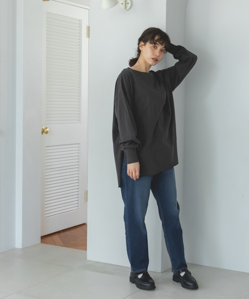 pairmanon（ペアマノン）の「【ママサイズ】 ビッグシルエット ラウンドヘム 長袖Tシャツ（Tシャツ/カットソー・レディース・パープル系その他/ブラウン系その他/ライトベージュ/ベージュ系その他/ブラック/ブラック系その他/ホワイト系その他/アイボリー・FREE）」の16枚目の写真