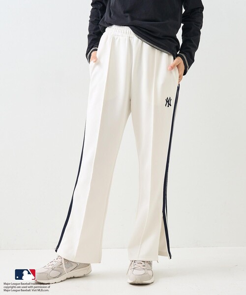 FREAK'S STORE(フリークスストア)の「MLB × FREAK'S STORE/エムエルビー MLBトラックパンツ(スウェットパンツ・レディース・グリーン/ブラック/ネイビー/オフホワイト・フリ-)」の20枚目の写真