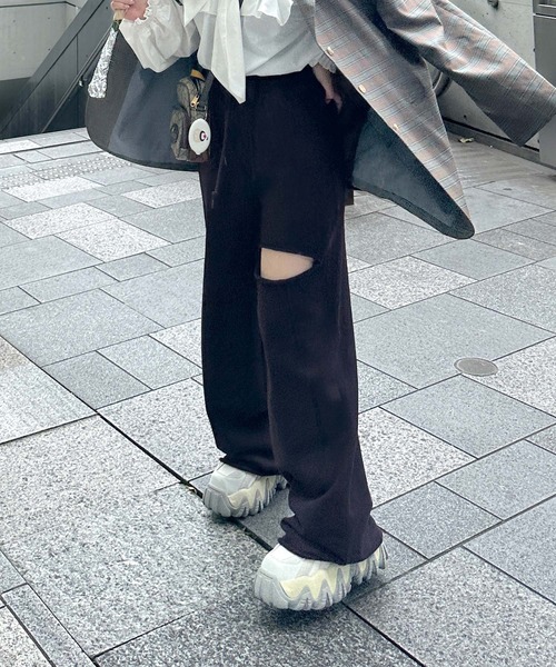 Alley by w closet（アリーバイダブルクローゼット）の「【Alley】ダメージスウェットパンツ（スウェットパンツ・レディース・オートミール/スミクロ/ライトピンク/グレー/グレー系その他/オフホワイト・FREE）」の19枚目の写真