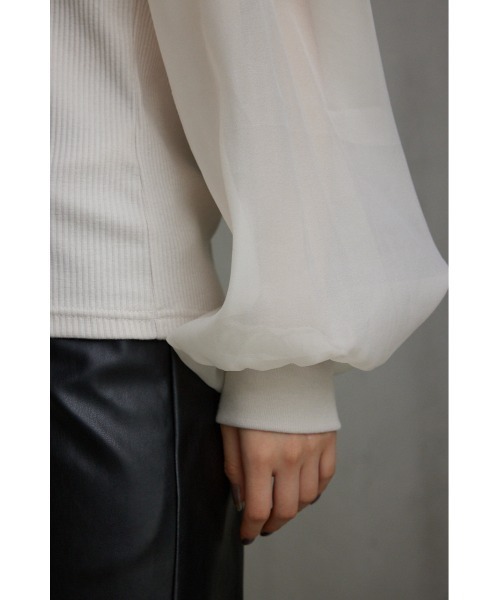 AZUL by moussy（アズールバイマウジー）の「袖シアー長袖リブトップス（Tシャツ/カットソー・レディース・アイボリー/ボルドー/ブラック/ダークグリーン・SMALL/MEDIUM）」の13枚目の写真