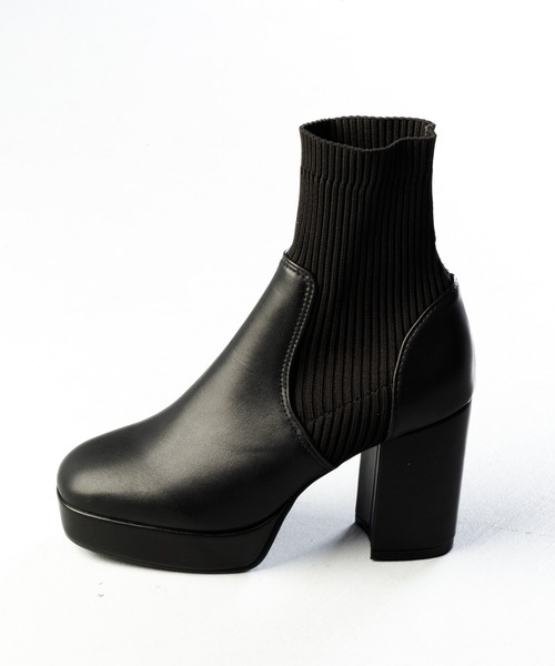 attagirl(アタガール)の「厚底リブニットソックスブーツ(ブーツ・レディース・アイボリー/ブラック・S/M/L/LL)」の3枚目の写真