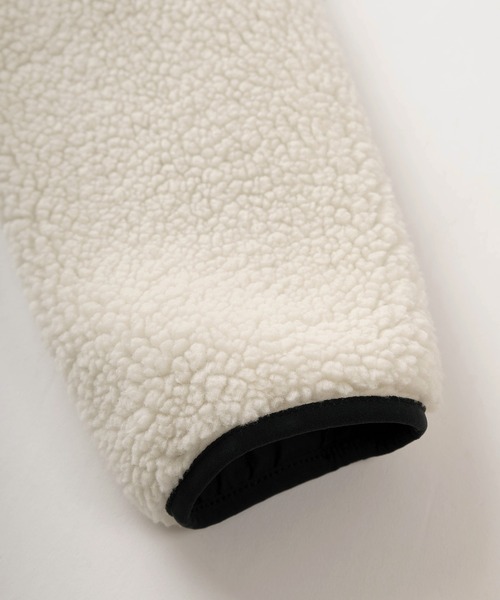 Columbia（コロンビア）の「【Columbia/コロンビア】ワンポイント刺繍デザイン リバーシブル シアトルⅡジャケット/ボアフリースジャケット/アウトドア/AE5693（ブルゾン・メンズ・ベージュ/ブラック/ホワイト×ブラック・L/M/S/XL）」の4枚目の写真