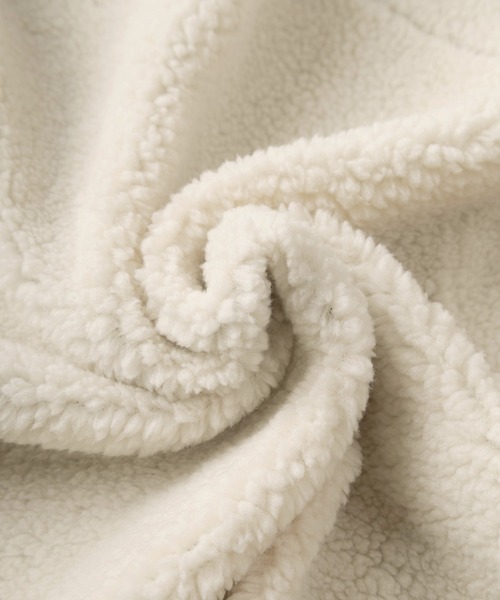 Columbia（コロンビア）の「【Columbia/コロンビア】ワンポイント刺繍デザイン リバーシブル シアトルⅡジャケット/ボアフリースジャケット/アウトドア/AE5693（ブルゾン・メンズ・ベージュ/ブラック/ホワイト×ブラック・L/M/S/XL）」の5枚目の写真