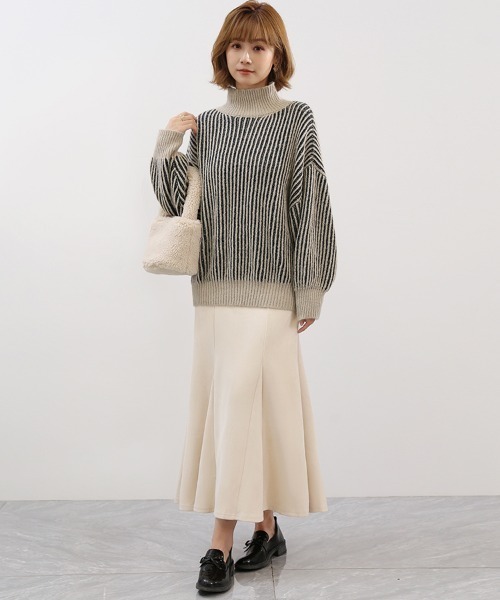 ストライプ柄ハイネックセーター（ニット/セーター）｜Doux Belle