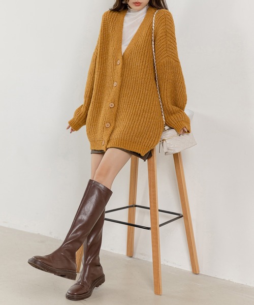 DAY CLOSET（デイ クローゼット）の「【ゆるっとチュニック感覚でも♪】長袖ボリューミードロップショルダールーズローゲージニットカーディガン レディース（カーディガン/ボレロ・レディース・マスタード/ホワイト/ピンク・FREE）」の21枚目の写真