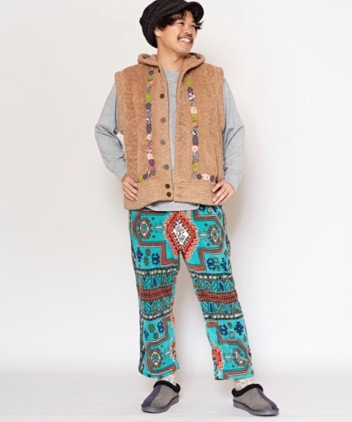 チャイハネ(チャイハネ)の「【チャイハネ】サボアアップリケMEN'Sベスト(その他アウター・メンズ・ネイビー/ベージュ・FREE)」の5枚目の写真