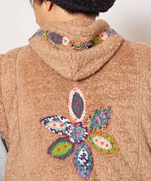 チャイハネ(チャイハネ)の「【チャイハネ】サボアアップリケMEN'Sベスト(その他アウター・メンズ・ネイビー/ベージュ・FREE)」の8枚目の写真