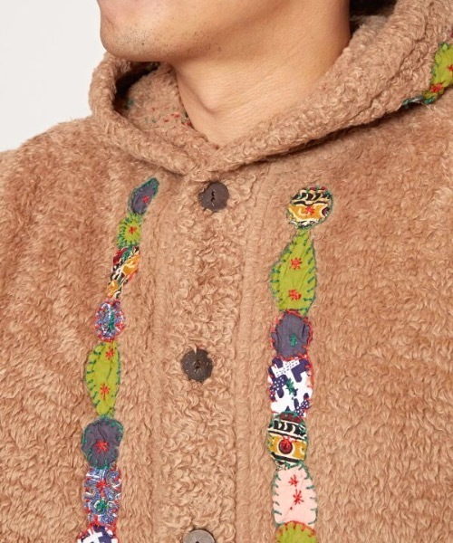 チャイハネ(チャイハネ)の「【チャイハネ】サボアアップリケMEN'Sベスト(その他アウター・メンズ・ネイビー/ベージュ・FREE)」の9枚目の写真