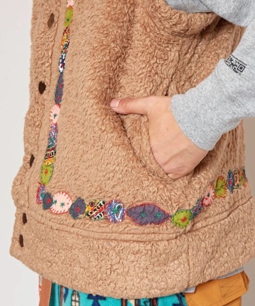 チャイハネ(チャイハネ)の「【チャイハネ】サボアアップリケMEN'Sベスト(その他アウター・メンズ・ネイビー/ベージュ・FREE)」の10枚目の写真