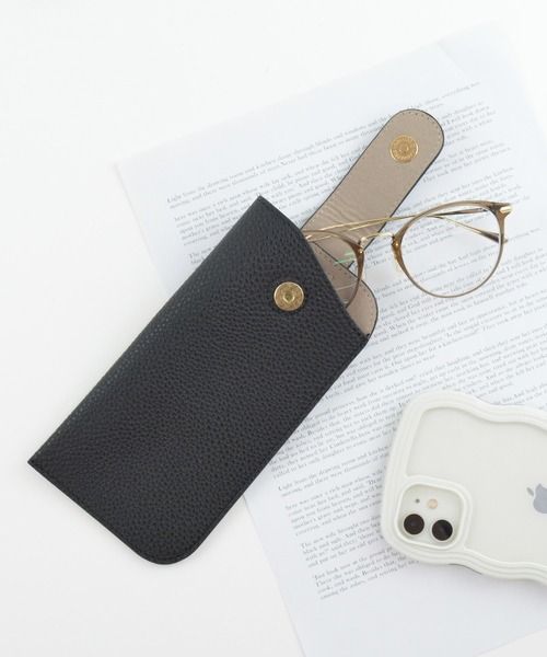 ALTROSE（アルトローズ）の「めがねケース メガネケース 眼鏡 サングラス ポーチ ストラップ付（メガネ・レディース・ブラウン/ブラック/グレー/ブルー・FREE）」の9枚目の写真