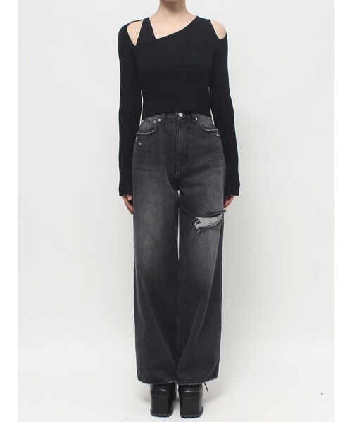 EMODA(エモダ)の「レイヤードストラップスキンニット(ニット/セーター・レディース・ホワイト/ブラック/グレー/ライム・FREE)」の9枚目の写真