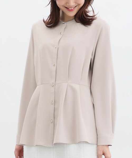 Honeys(ハニーズ)の「ウエストタックブラウス(シャツ/ブラウス・レディース・ブルー系その他/ネイビー/ホワイト/グレイッシュベージュ/ピンク系その他・M/S/3L/LL/L)」の3枚目の写真