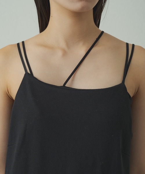 earthy（アーシー）の「【earthy_】カップ付3ストラップキャミソール（キャミソール・レディース・オフホワイト/ブラック/キャメル・MEDIUM/SMALL）」の19枚目の写真