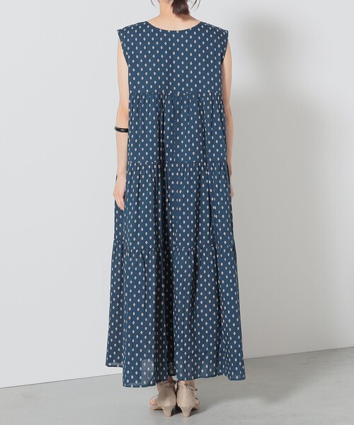 BEAMS HEART(ビームスハート)の「BEAMS HEART / ギャザー ティアード ワンピース(ワンピース・レディース・パープル/ネイビー/ホワイト系その他5・FREE)」の16枚目の写真