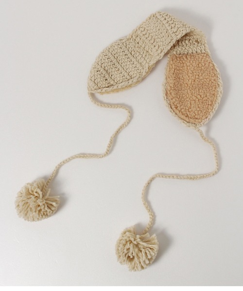 ALWAYS GOOD TIME（オルウェイズグッドタイム）の「ニット網み耳当て／イヤーマフ  ポンポン紐付き（イヤーマフ・レディース・ブラック/ベージュ/ダークオレンジ/グレー/レッド/アイボリー・FREE）」の2枚目の写真