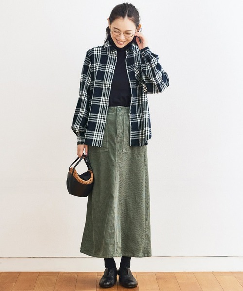 and myera（アンド マイラ）の「ａｎｄ　ｍｙｅｒａ　ぬくもりのチェックシャツ（シャツ/ブラウス・レディース・ホワイト×ネイビー・MEDIUM/LARGE/X-LARGE/SMALL）」の4枚目の写真