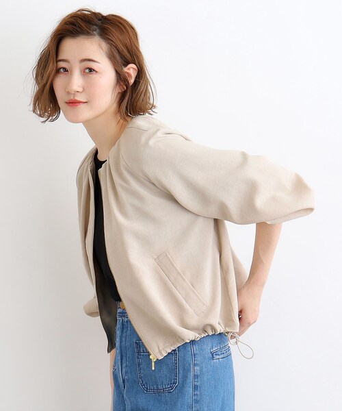 grove(グローブ)の「◆丸みのあるフォルムが女性らしい大人のノーカラーギャザーブルゾン(ブルゾン・レディース・カーキ/ナチュラル/チャコールグレー・02/03/01/04/05)」の12枚目の写真