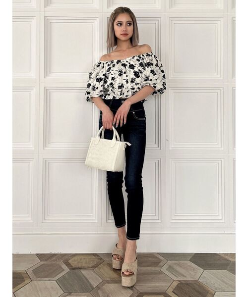 GYDA（ジェイダ）の「ミドルウエスト BACK SKIMPYスキニーデニムパンツ（デニムパンツ・レディース・ライトブルー/インディゴブルー・MEDIUM/SMALL/X-SMALL）」の3枚目の写真