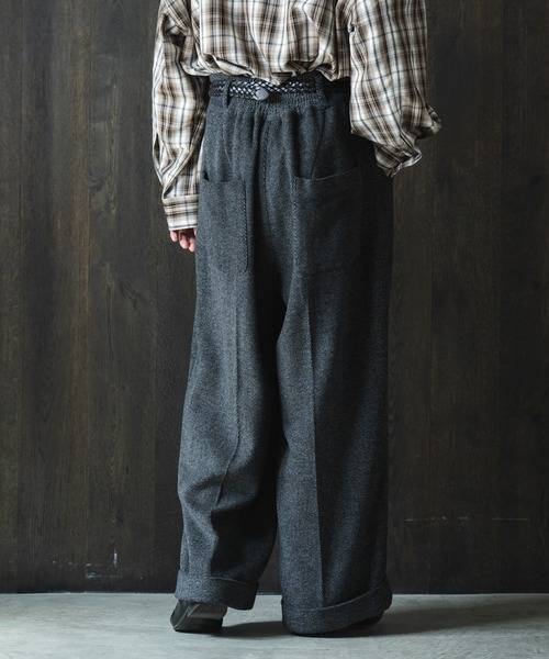 CASPER JOHN（キャスパージョン）の「Herringbone volume slacks
