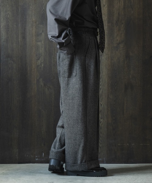 CASPER JOHN(キャスパージョン)の「Herringbone volume slacks/ヘリンボーンボリュームスラックス(スラックス・メンズ・ブラック/ブラウン・X-SMALL/SMALL/MEDIUM/LARGE)」の15枚目の写真