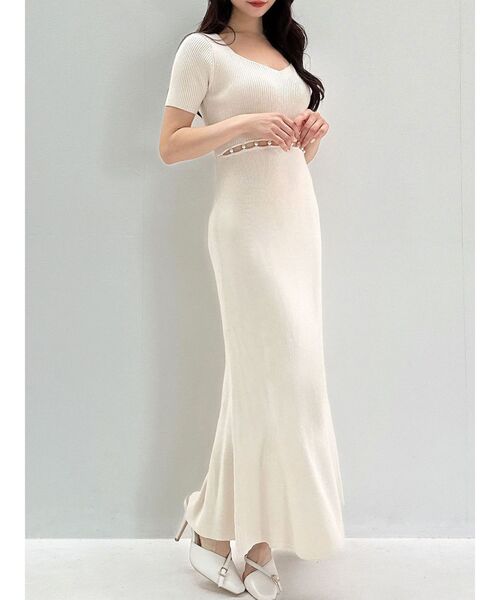 RESEXXY(リゼクシー)の「ウエストパールマーメイドニットワンピース(ワンピース・レディース・アイボリー/ブラック/ラベンダー・FREE)」の2枚目の写真
