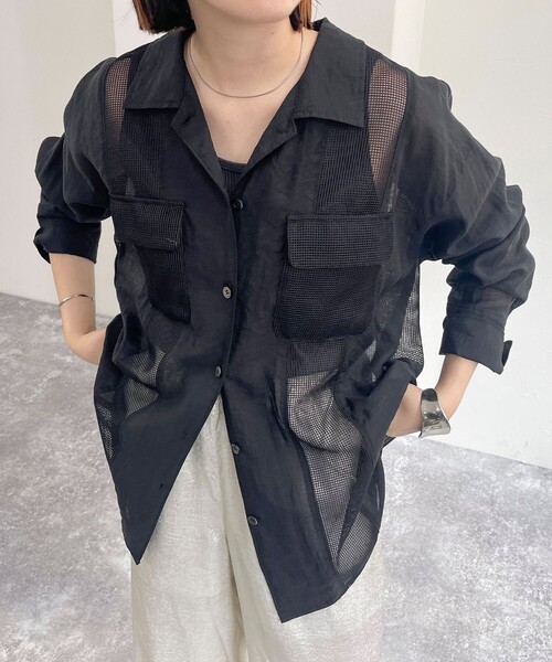 fredy emue（フレディエミュ）の「メッシュ切替シャツ（シャツ/ブラウス・レディース・ブラック/オフホワイト/ベージュ・38）」の2枚目の写真