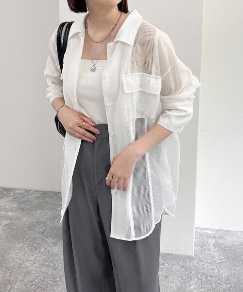 fredy emue（フレディエミュ）の「メッシュ切替シャツ（シャツ/ブラウス・レディース・ブラック/オフホワイト/ベージュ・38）」の11枚目の写真