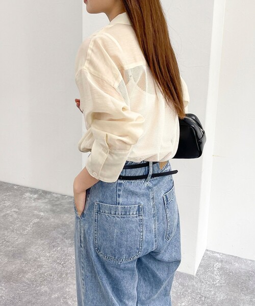 fredy emue（フレディエミュ）の「メッシュ切替シャツ（シャツ/ブラウス・レディース・ブラック/オフホワイト/ベージュ・38）」の22枚目の写真