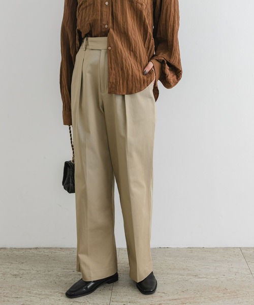 F by ROSSO(エフバイロッソ)の「F by ROSSO チェーンサスペンダー付ワイドチノパンツ(チノパンツ・レディース・ネイビー/ベージュ・38/36)」の3枚目の写真