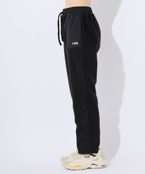 FILA(フィラ)の「ニットフリース ベーカリーパンツ(デニムパンツ・レディース・ブラック/ネイビー/ライトグレー・MEDIUM/LARGE/X-LARGE)」の9枚目の写真