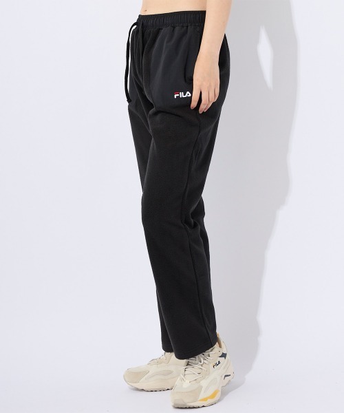 FILA(フィラ)の「ニットフリース ベーカリーパンツ(デニムパンツ・レディース・ブラック/ネイビー/ライトグレー・MEDIUM/LARGE/X-LARGE)」の7枚目の写真