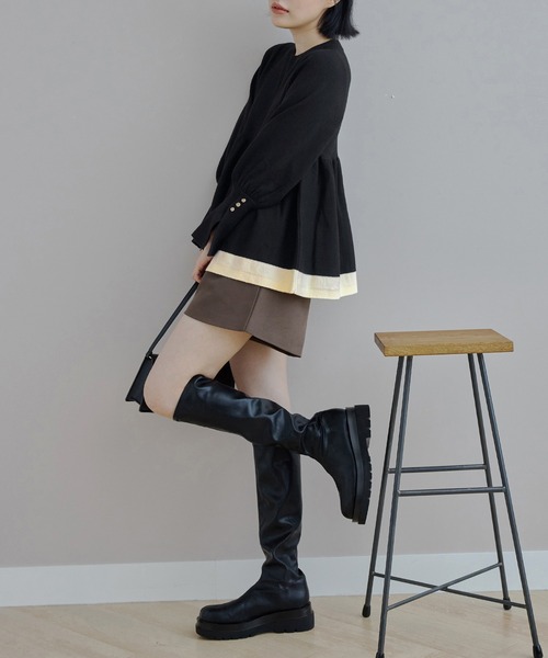 CHAN ME(チャンミ)の「配色ペプラムニット(ニット/セーター・レディース・グレー/ブラック/アイボリー・MEDIUM/LARGE/X-LARGE)」の6枚目の写真