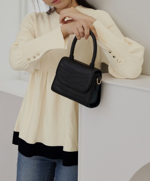 CHAN ME(チャンミ)の「配色ペプラムニット(ニット/セーター・レディース・グレー/ブラック/アイボリー・MEDIUM/LARGE/X-LARGE)」の11枚目の写真