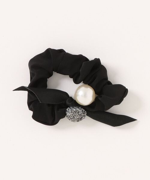 TONE SELECT GOODS（トーンセレクトグッズ）の「【resonance】パール モチーフ リボンシュシュ（シュシュ・レディース・ブラック・FREE）」の4枚目の写真