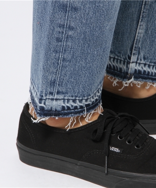 Big John（ビッグジョン）の「Big John(ビッグ･ジョン) ダメージカットオフデニムパンツ（デニムパンツ・メンズ・ライトブルー/インディゴブルー・28/30/32）」の11枚目の写真