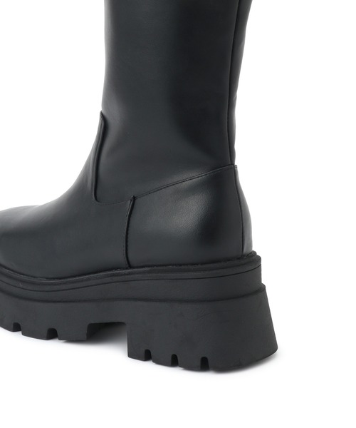 Juze(ジュゼ)の「サイドバックルタンクソールロングブーツ(ブーツ・レディース・ブラック/ダークブラウン・S/M/L)」の16枚目の写真