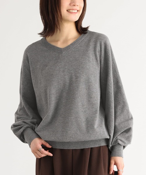 n'OrLABEL（ノアールレーベル）の「【機能素材】『ハイゲージVネックドルマンニット』（ニット/セーター・レディース・ブラウン/ブルー/ブラック/杢グレー・2/1）」の3枚目の写真