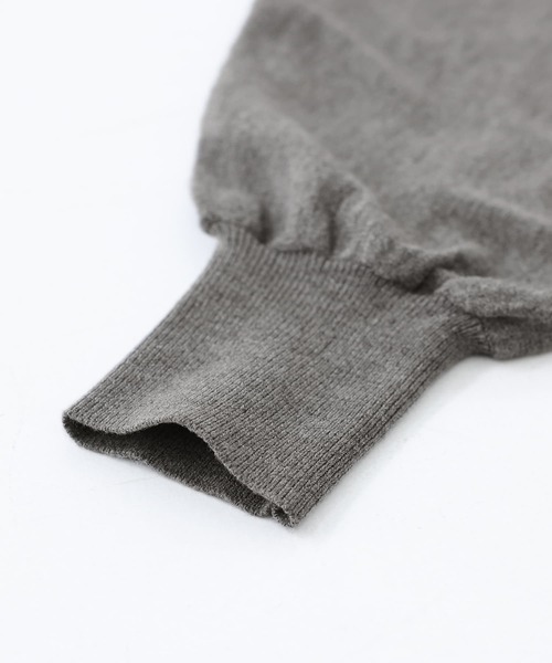 n'OrLABEL（ノアールレーベル）の「【機能素材】『ハイゲージVネックドルマンニット』（ニット/セーター・レディース・ブラウン/ブルー/ブラック/杢グレー・2/1）」の10枚目の写真