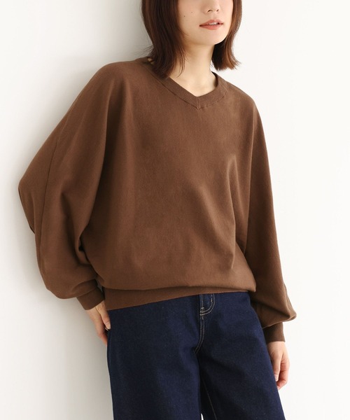 n'OrLABEL（ノアールレーベル）の「【機能素材】『ハイゲージVネックドルマンニット』（ニット/セーター・レディース・ブラウン/ブルー/ブラック/杢グレー・2/1）」の5枚目の写真