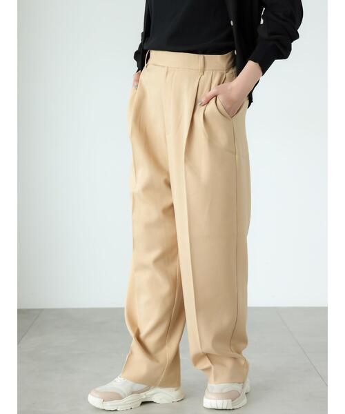 Lugnoncure(ルノンキュール)の「タックストレートパンツ(その他パンツ・レディース・ベージュ/ネイビー/トップグレー・M/L)」の1枚目の写真
