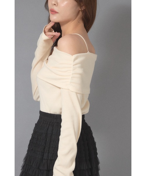 &. NOSTALGIA（アンドドットノスタルジア）の「【ZOZO限定】リブカットソーオフショルトップス（Tシャツ/カットソー・レディース・ブラック/グレー/オフホワイト・M）」の7枚目の写真