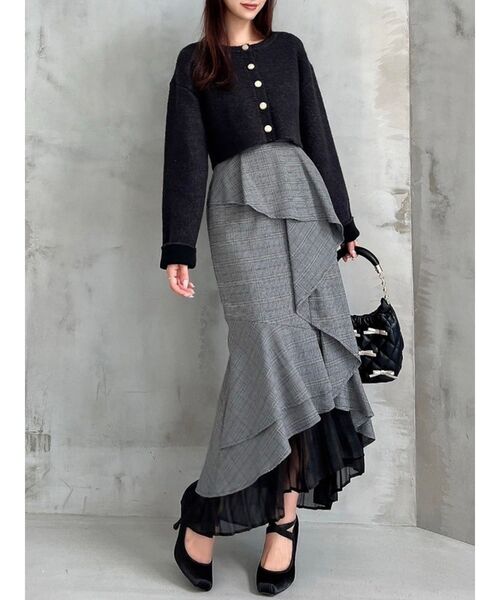 RESEXXY（リゼクシー）の「シアープリーツカスケードマーメイドスカート（スカート・レディース・その他1/ブラック/アイボリー・FREE）」の3枚目の写真