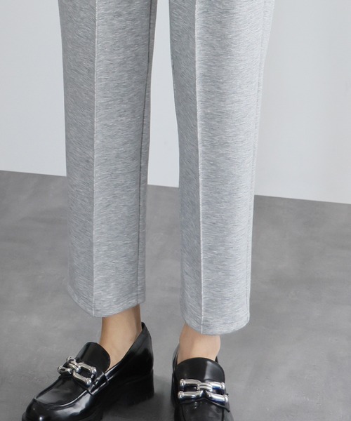 ELFRANK(エルフランク)の「ダンボールタックテーパードパンツ(その他パンツ・レディース・ブラック/グレー/オフホワイト・FREE/M/L)」の8枚目の写真