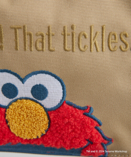 earエルモ 　トラベルポーチ セール】【SESAME STREET（セサミストリート）】コラボトラベルポーチ